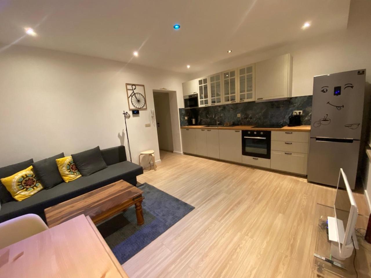 Cozy Flat Lägenhet Bryssel Exteriör bild